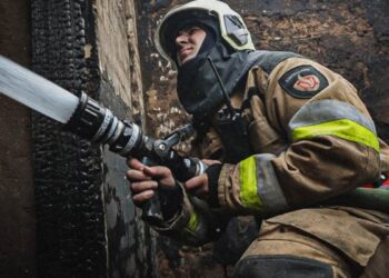 Росіяни гатили по Нікопольщині – пошкодили птахокомплекс та адмінбудівлю