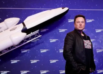 Щоб побудувати там місто: Маск розповів, коли відправлятиме кораблі з екіпажем на Марс