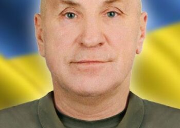 Шостка провела в останню путь свого сина, захисника України, йому назавжди залишишось 56 років