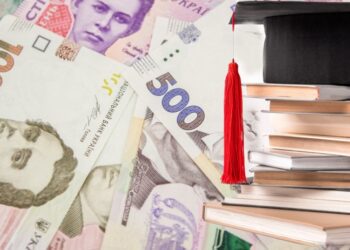 Сім учнів отримуватимуть стипендію Охтирського міськголови