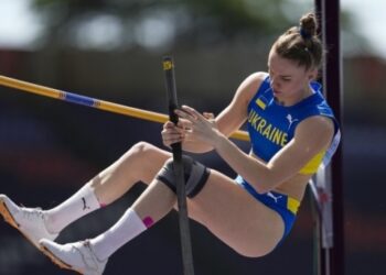 Стрибунка із жердиною Яна Гладійчук здобула «срібло» турніру  у Німеччині