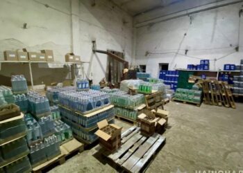 У Кролевці вилучили з обігу фальсифіковані алкогольні вироби