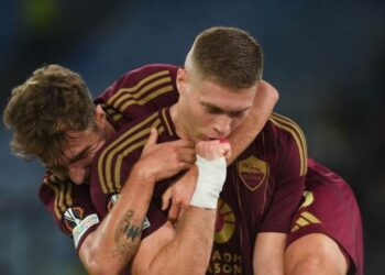 ВІДЕО. Дружина Довбика показала, як фани Роми відреагували на гол Артема