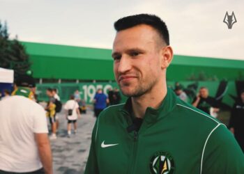 ВІДЕО. Кушніренко дав автограф-сесію для фанатів Полісся