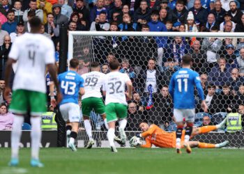 ВІДЕО. Український форвард не зумів реалізувати пенальті у Британії