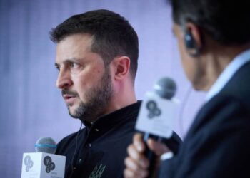 Зеленський заслухав Умєрова і Сирського: пріоритет – зброя на Покровському, Курахівському напрямках