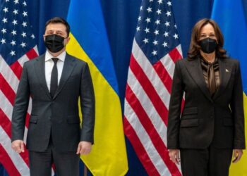 WP: Гарріс переконувала Зеленського затвердити “план дій”, якщо його ліквідують чи викрадуть