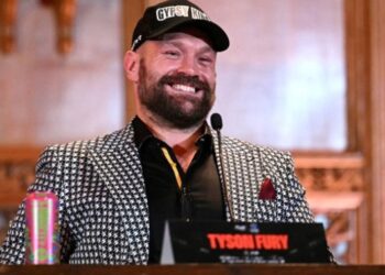 Ф’юрі зізнався, який урок виніс із бою з Усиком