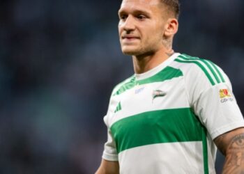 Лехія з голом В’юнника на виїзді розійшлася результативною нічиєю з П’ястом