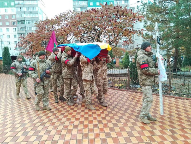 Сьогодні сумська громада попрощалась із Павлом Шаповалом та Олександром Куліченком