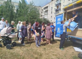 17 родин Шостки, які постраждали від авіаційного удару, отримали допомогу від гуманітарної місії “Проліска”