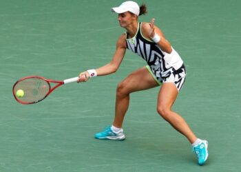 Калініна знялася з матчу 1/8 фіналу у Маямі