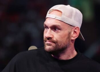 Ексчемпіон розкритикував поведінку Ф’юрі перед реваншем з Усиком