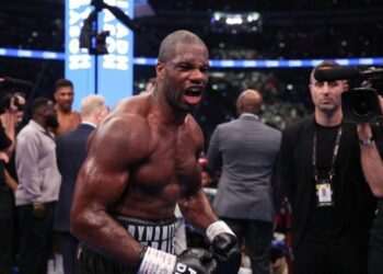 Дюбуа розповів, на кого ставить у реванші Усик – Ф’юрі