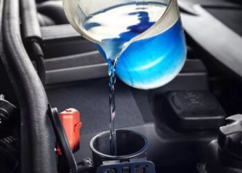 Чому не можна заливати водопровідну воду в радіатор автомобіля (ВІДЕО)