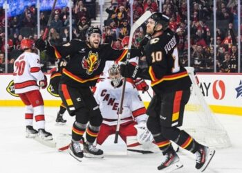 НХЛ: Детройт сенсаційно розбив Нью-Джерсі, поразки Торонто і Тампа-Бей