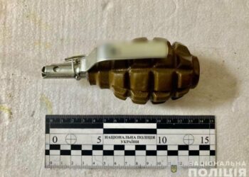 Жителя Сумщини посадили під домашній арешт за зберігання зброї