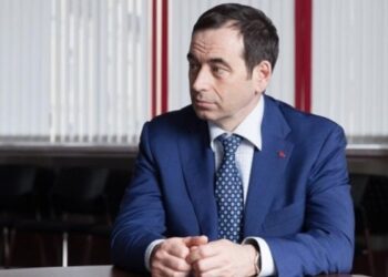 Ще один російський олігарх продав увесь бізнес у РФ