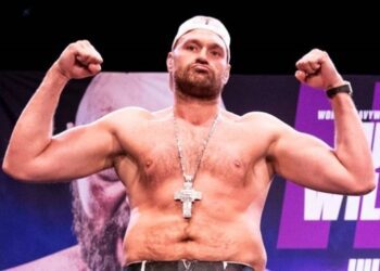 Ф’юрі знову образив Усика і його команду в соцмережі