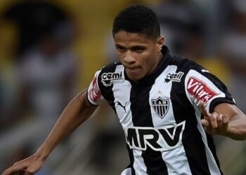 Ексзахисник Удінезе та Гамбурга Дуглас Сантос отримав громадянство росії