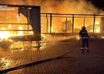 800 КАБів і 400 ударних БпЛА за тиждень: Зеленський показав наслідки обстрілів