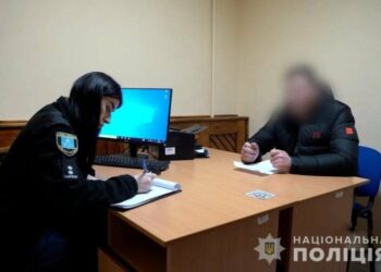 Конфлікт переріс у бійку: у Сумах чоловік побив незнайомця