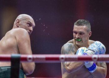 Дерев’янченко дав прогноз на бій Усик – Ф’юрі