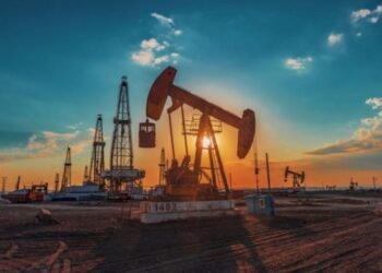 Нафта почала дешевшати на новинах з Китаю