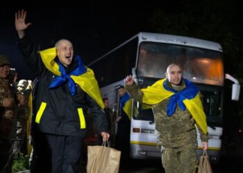 Обмін військовополоненими, травмована жінка через обстріл Києва та блекаут на Кубі: новини ранку 19 жовтня
