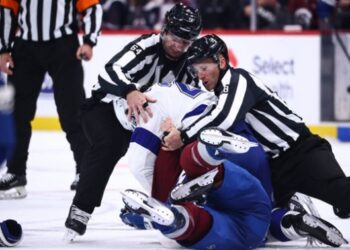 НХЛ: розгромні перемоги Вінніпега, Юти та Нью-Джерсі