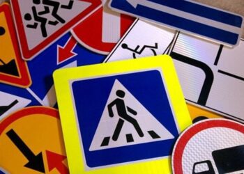 Коли водіїв не можна штрафувати за порушення вимог дорожніх знаків: суд дав відповідь