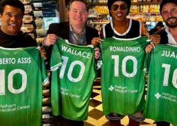 Роналдінью став співвласником клубів Грінвілл Тріумф та Грінвілл Ліберті