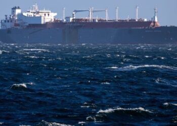 Тіньовий флот РФ нарощує потужність, попри санкції – ЗМІ