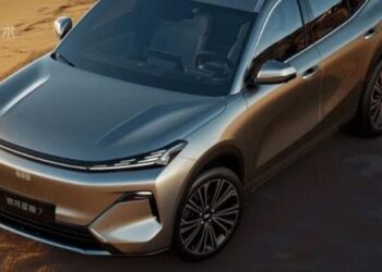 У Китаї створили дешевий кросовер без дизайну (ФОТО)