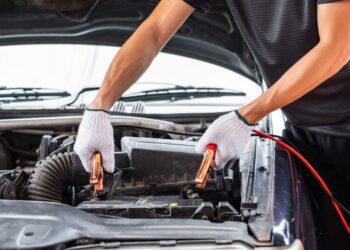 Три ознаки того, що настав час замінити акумулятор автомобіля