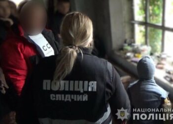 У Ромнах поліцейські встановили чоловіка, який завдав смертельних тілесних ушкоджень знайомому