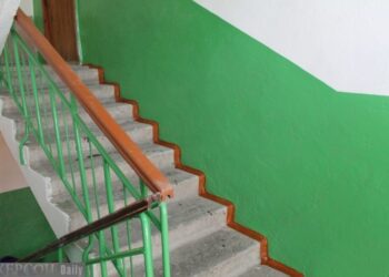 Громадська рада обговорила питання плати за опалення місць загального користування. Виявилось, що наявність батарей у під’їздах тепловики не перевіряють… + Відео