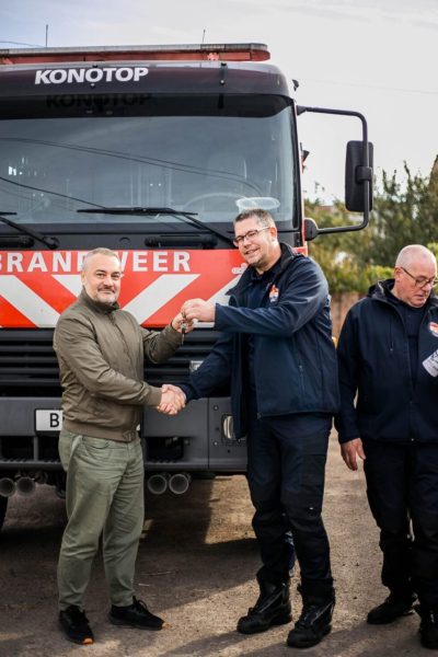 Конотопській громаді передали пожежне авто та гуманітарну допомогу від Нідерландської фундації “FIREFIGHTERS WITHOUT BORDERS”