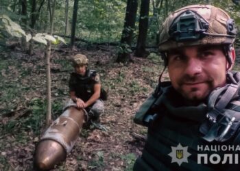 На Сумщині вибухотехніки поліції знешкодили і знищили бойову частину російської ракети Х-59