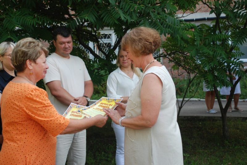 Напередодні Дня медичного працівника України у Шостці привітали з професійним святом працівників закладів охорони здоров’я