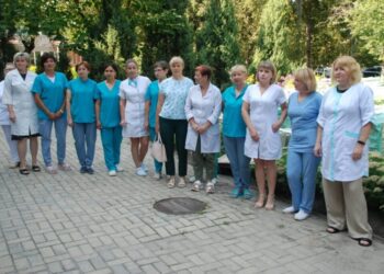 Напередодні Дня медичного працівника України у Шостці привітали з професійним святом працівників закладів охорони здоров’я
