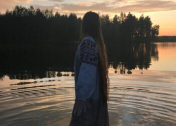 Небайдужа місцева жителька розмістила фото з лаконічним надписом “Шосткинці гарно відпочили… Ображіївка”