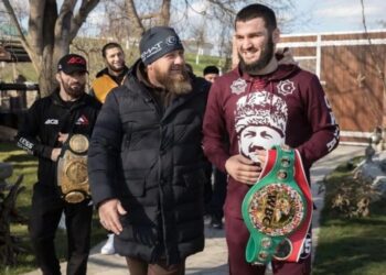 Рамзан Кадиров подарував Бетербієву автомобіль і присвоїв звання почесного громадянина Чечні: “Ми пишаємося тобою, наш брате”