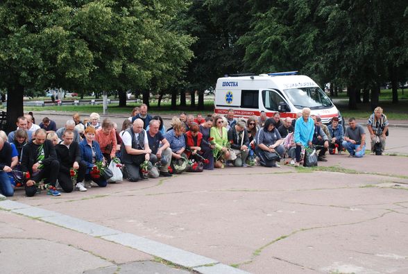 Шостка провела в останній путь свого захисника Ігоря Пристромова, на позивний “Іванич”, йому назавжи залишиться 51