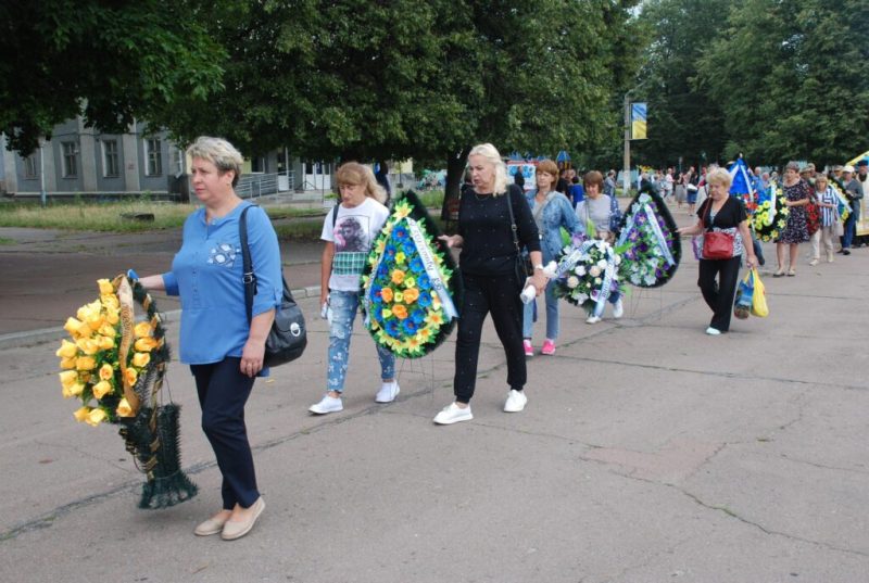 Шостка провела в останній путь свого захисника Ігоря Пристромова, на позивний “Іванич”, йому назавжи залишиться 51