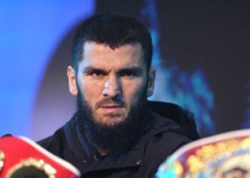 Український боксер Великовський спарингує з Бетербієвим: “Я відчуваю заряд мотивації”