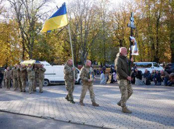 ВІДДАВ ЖИТТЯ ЗА УКРАЇНУ: РОМЕНСЬКА ГРОМАДА ПОПРОЩАЛАСЯ ІЗ ЗЕМЛЯКОМ-ЗАХИСНИКОМ ОЛЕКСАНДРОМ ПИЛИПЕНКОМ