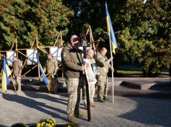 ВІДДАВ ЖИТТЯ ЗА УКРАЇНУ: РОМЕНСЬКА ГРОМАДА ПОПРОЩАЛАСЯ ІЗ ЗЕМЛЯКОМ-ЗАХИСНИКОМ ОЛЕКСАНДРОМ ПИЛИПЕНКОМ