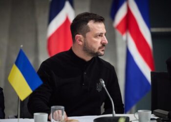 Росія за тиждень випустила по Україні 900 бомб, 30 ракет і майже 500 “шахедів” — Зеленський