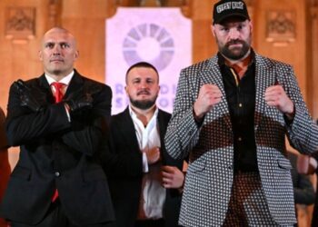 Засновник Matchroom Boxing назвав фаворита реваншу Усик – Ф’юрі
